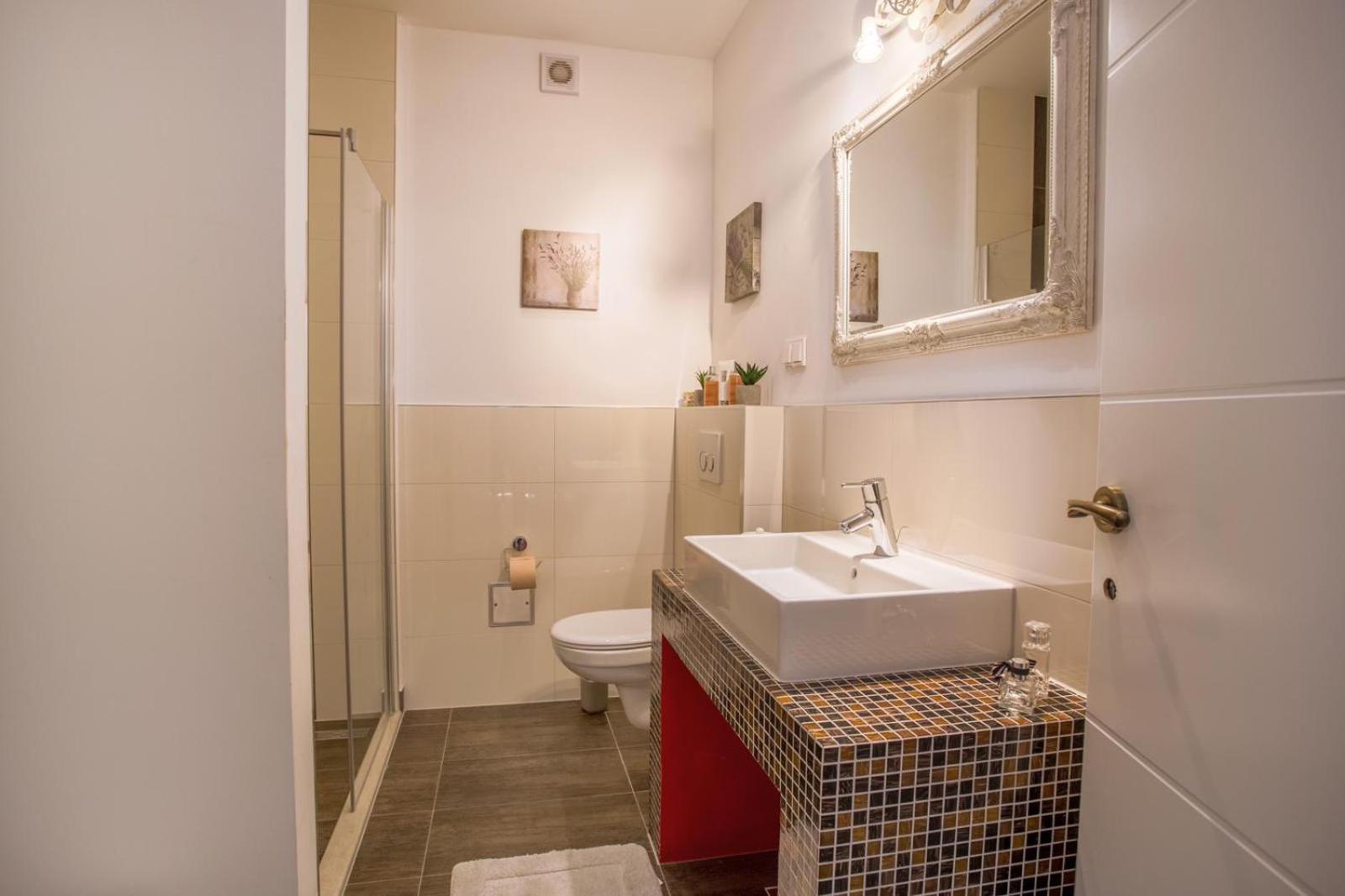 Ferienwohnung Tip Deluxe Podstrana Exterior foto