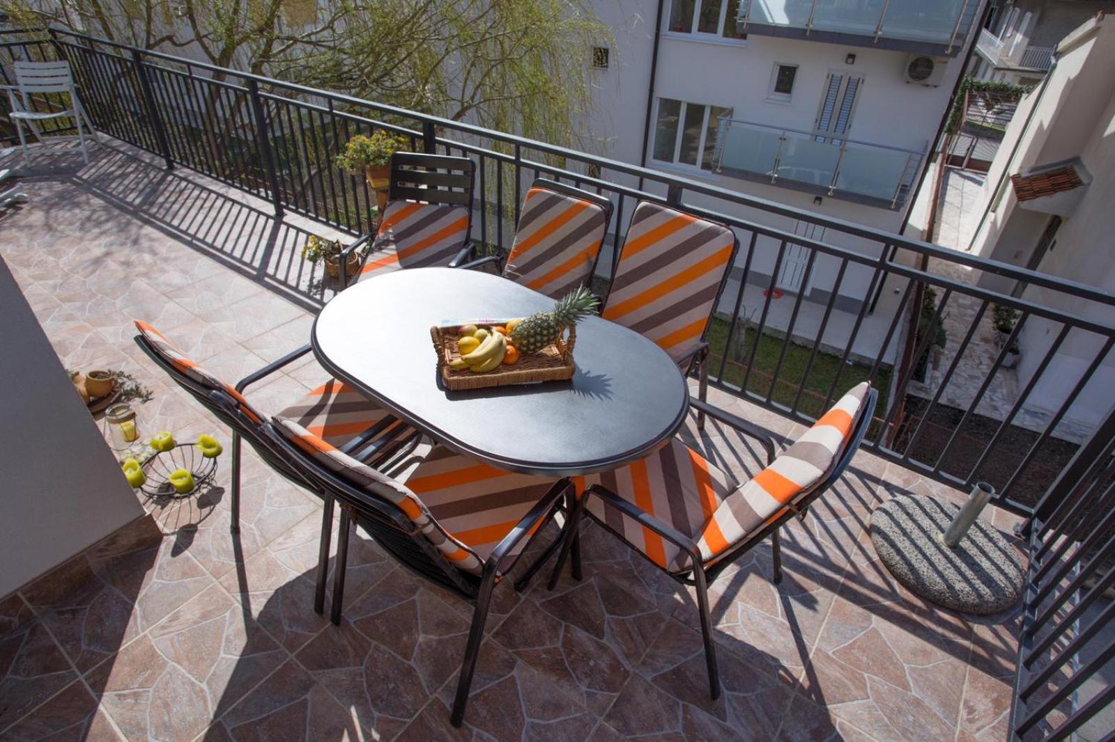Ferienwohnung Tip Deluxe Podstrana Exterior foto