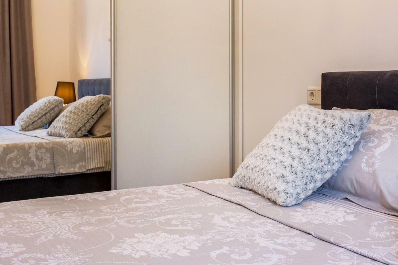 Ferienwohnung Tip Deluxe Podstrana Exterior foto